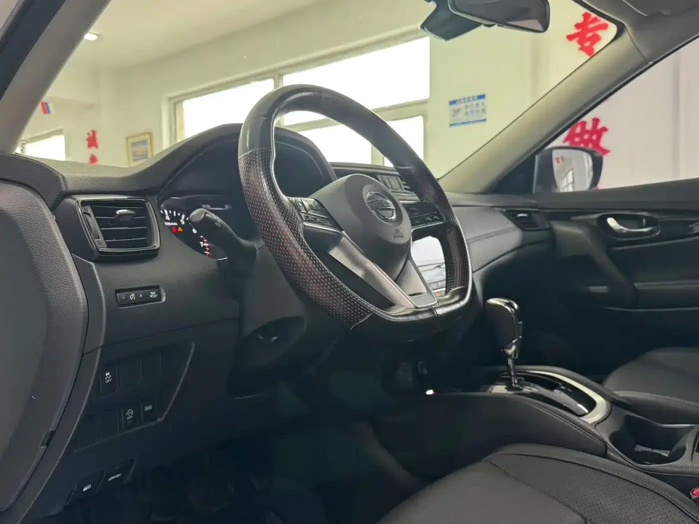 Nissan X-Trail 2022 Facelift 2.0L 2WD Intelligent Connectivity Premium Edition — миниатюра 8