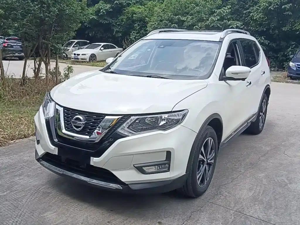 Nissan X-Trail 2017 2.5L CVT Luxury 4WD — миниатюра 1