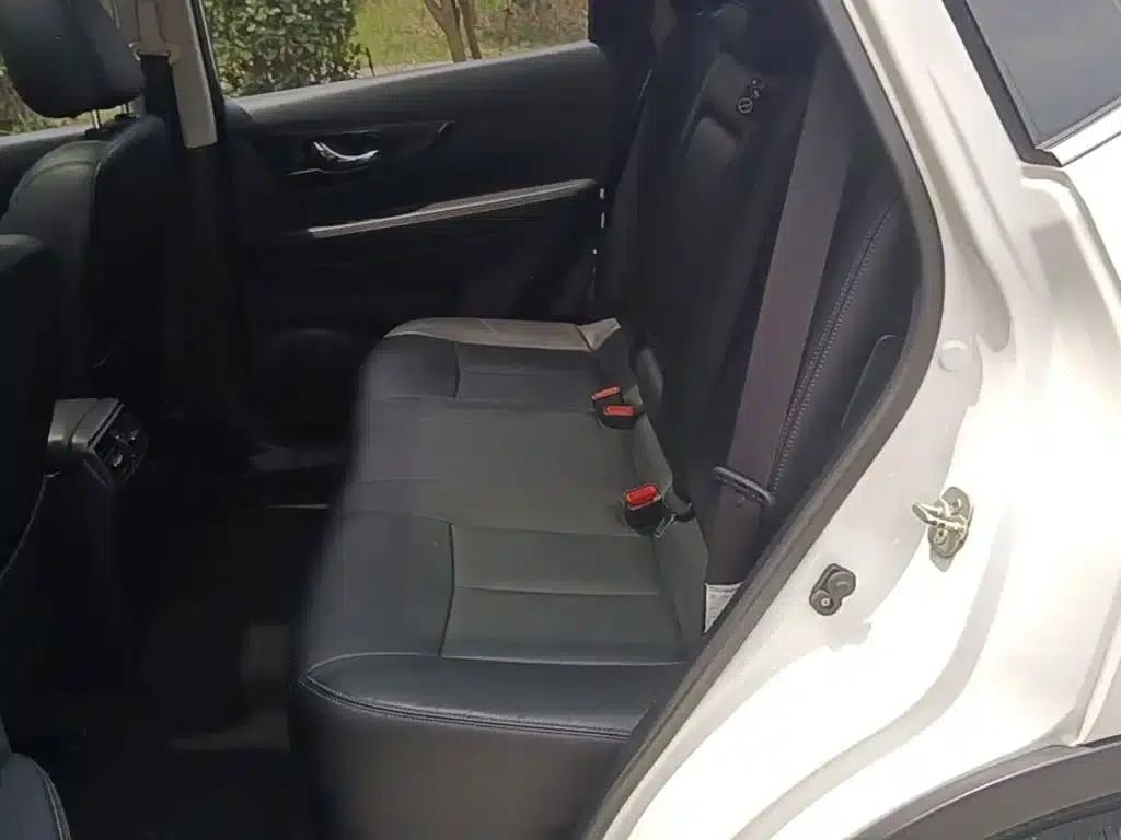 Nissan X-Trail 2017 2.5L CVT Luxury 4WD — миниатюра 13