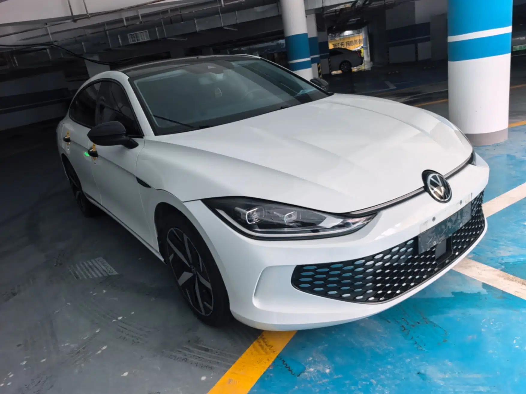 Volkswagen Lamando 2024 Lavida L 280TSI DSG Cool & Spicy Edition — миниатюра 3