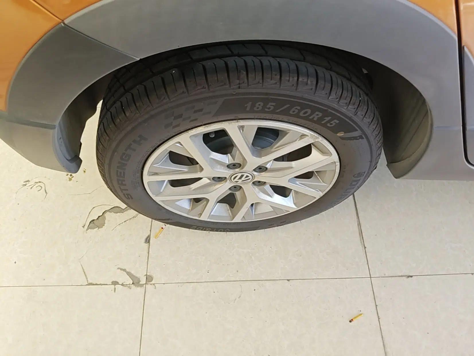 Volkswagen Polo 2014 1.6L Cross Polo Automatic — миниатюра 11