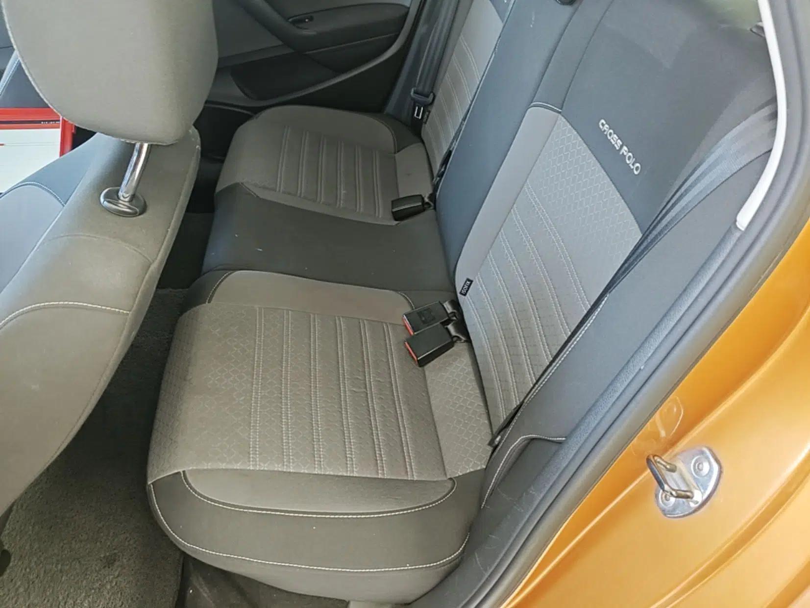 Volkswagen Polo 2014 1.6L Cross Polo Automatic — миниатюра 20