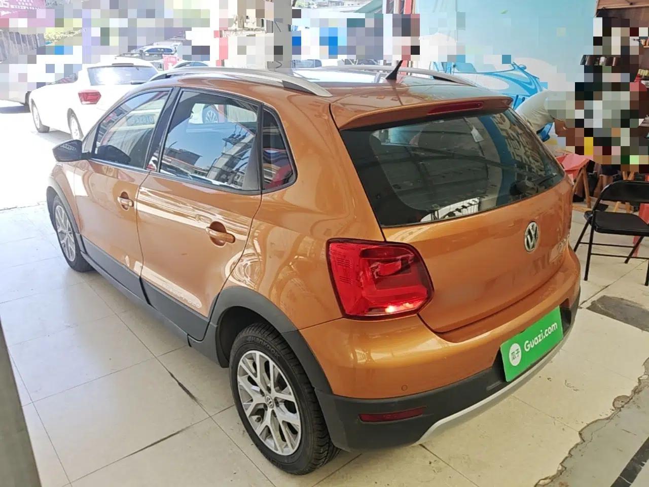 Volkswagen Polo 2014 1.6L Cross Polo Automatic — миниатюра 4