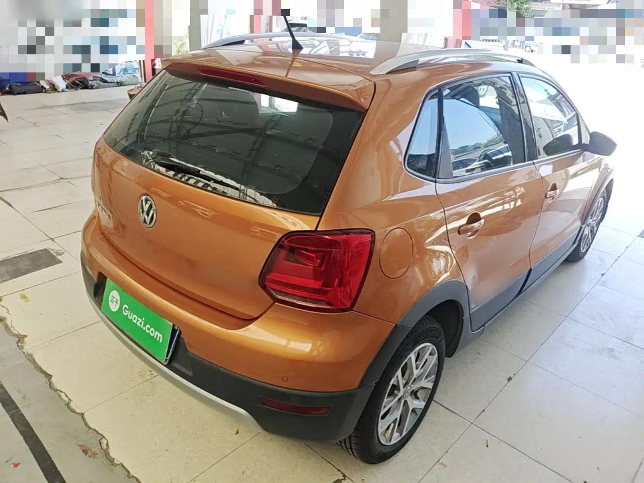 Volkswagen Polo 2014 1.6L Cross Polo Automatic — миниатюра 6