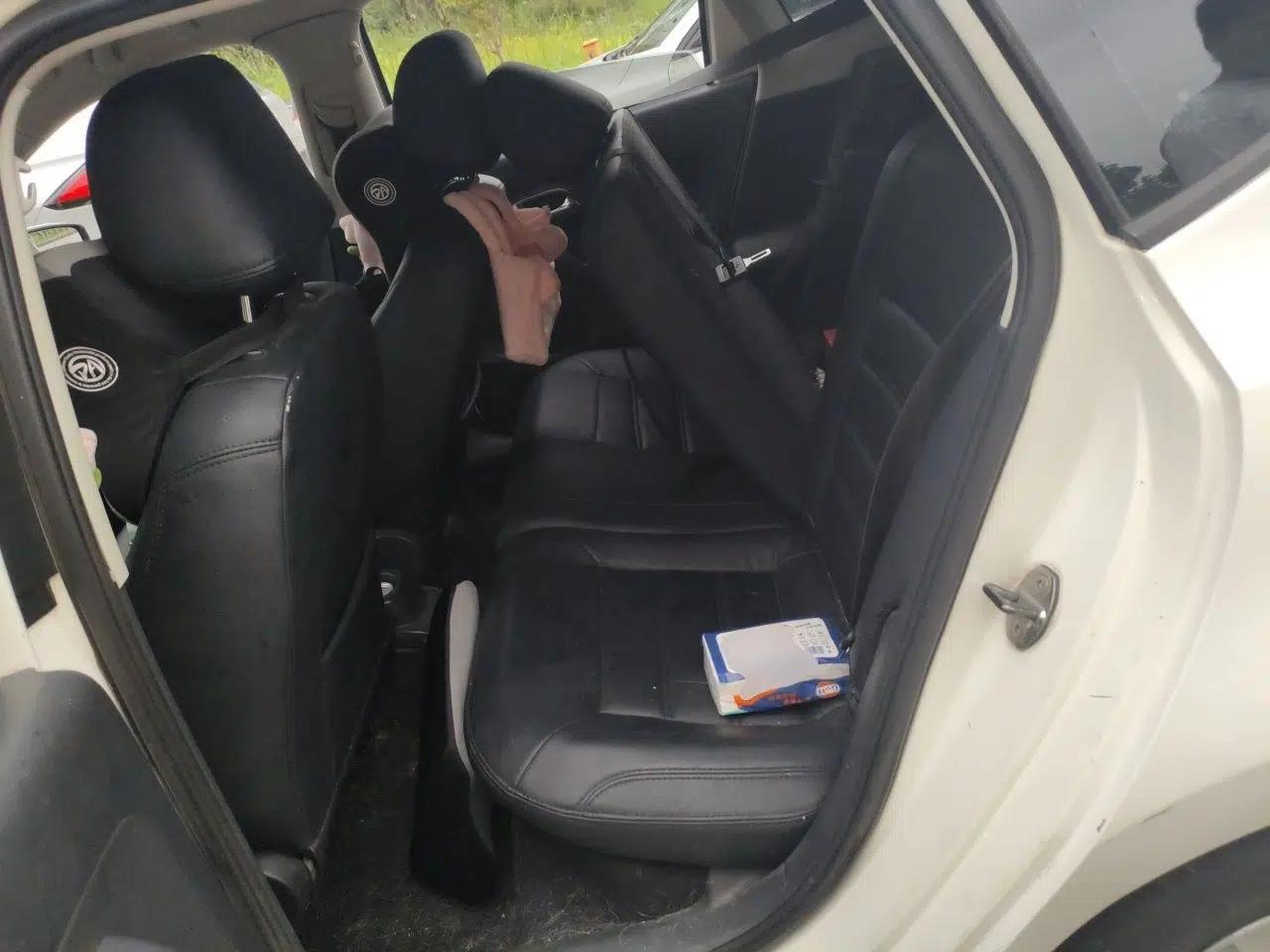 Volkswagen Polo 2011 1.6L Automatic ZhiShang Version — миниатюра 17