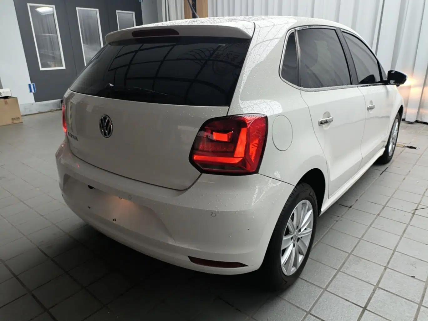 Volkswagen Polo 2014 1.6L Automatic Comfort Edition — миниатюра 6
