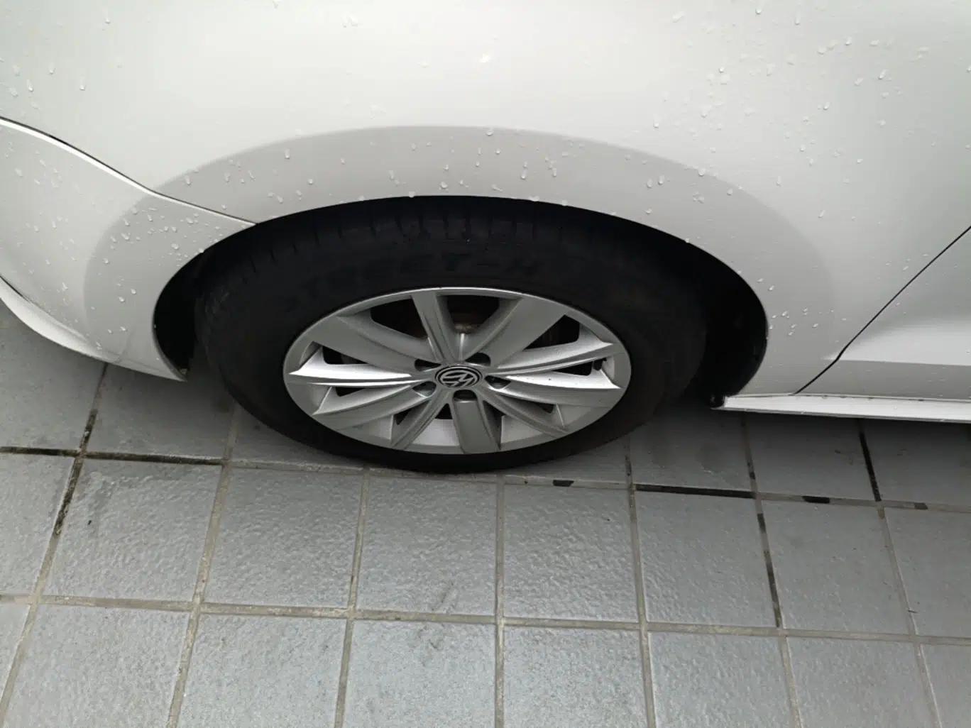 Volkswagen Polo 2014 1.6L Automatic Comfort Edition — миниатюра 10