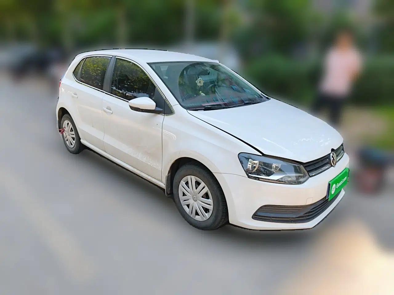 Volkswagen Polo 2016 1.4L Manual Fashion Model — миниатюра 3