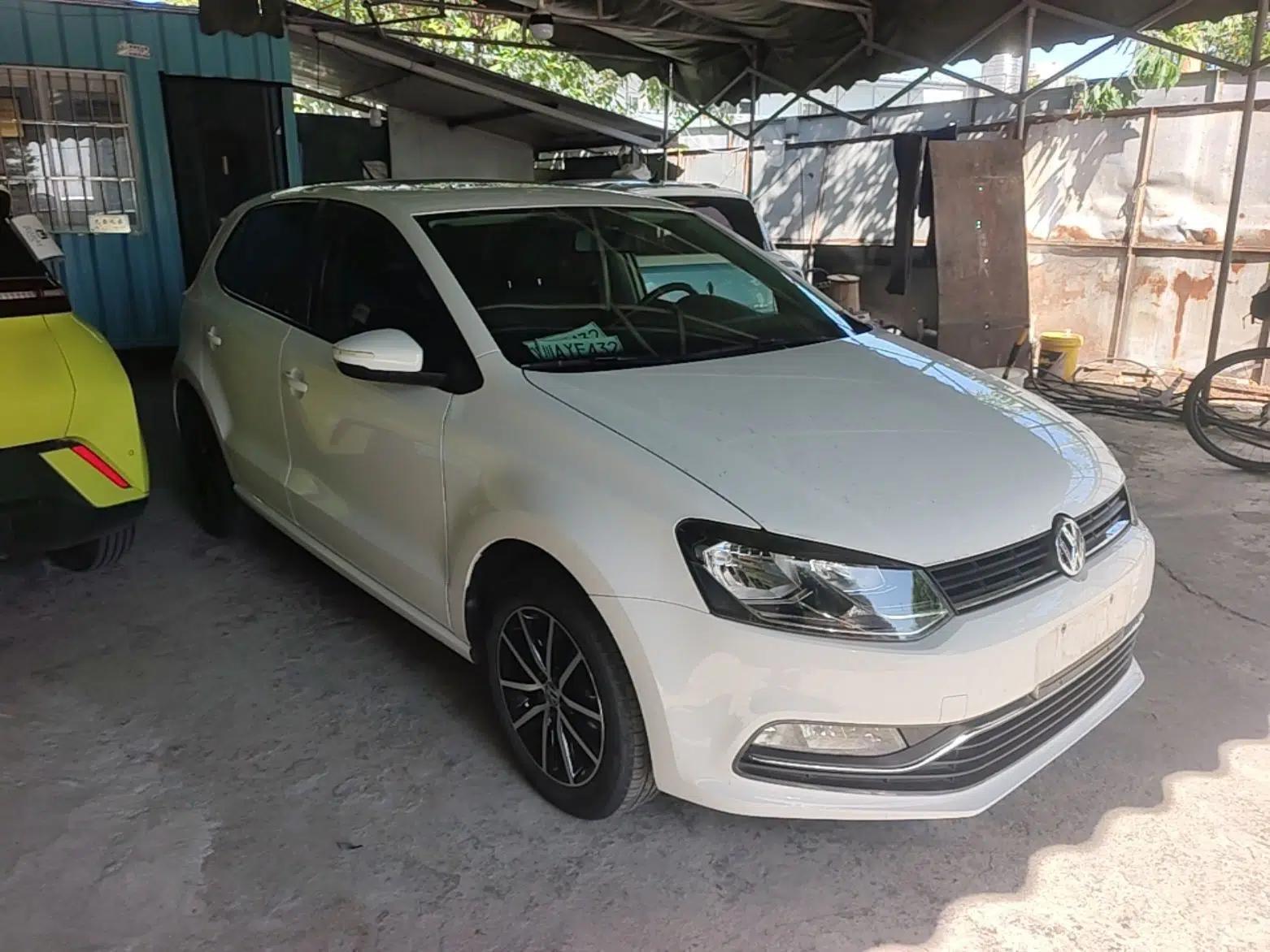 Volkswagen Polo 2016 1.6L Automatic Comfort Model — миниатюра 3