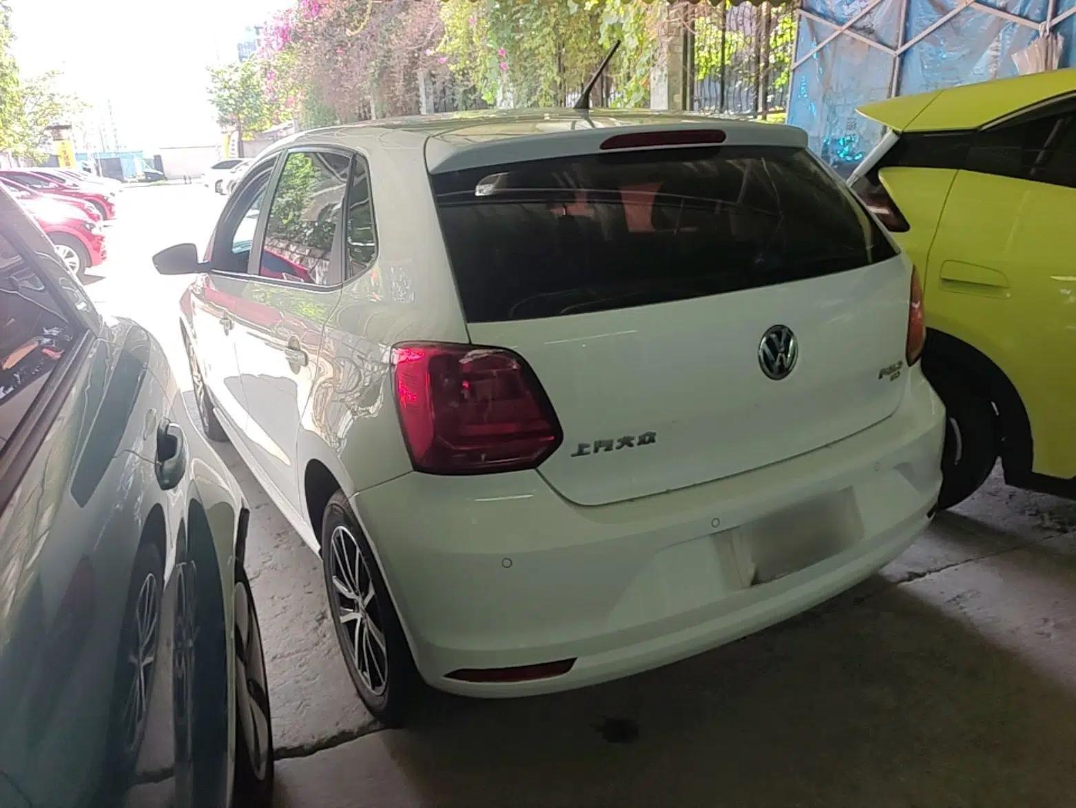 Volkswagen Polo 2016 1.6L Automatic Comfort Model — миниатюра 4