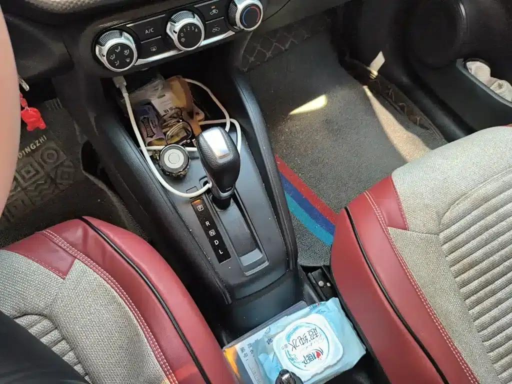 Nissan Kicks 2017 1.5L CVT Cool Edition — миниатюра 15