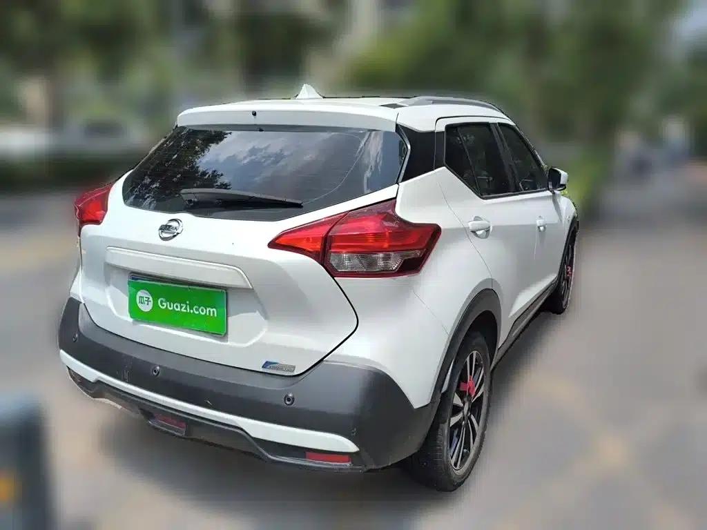 Nissan Kicks 2017 1.5L CVT Cool Edition — миниатюра 6