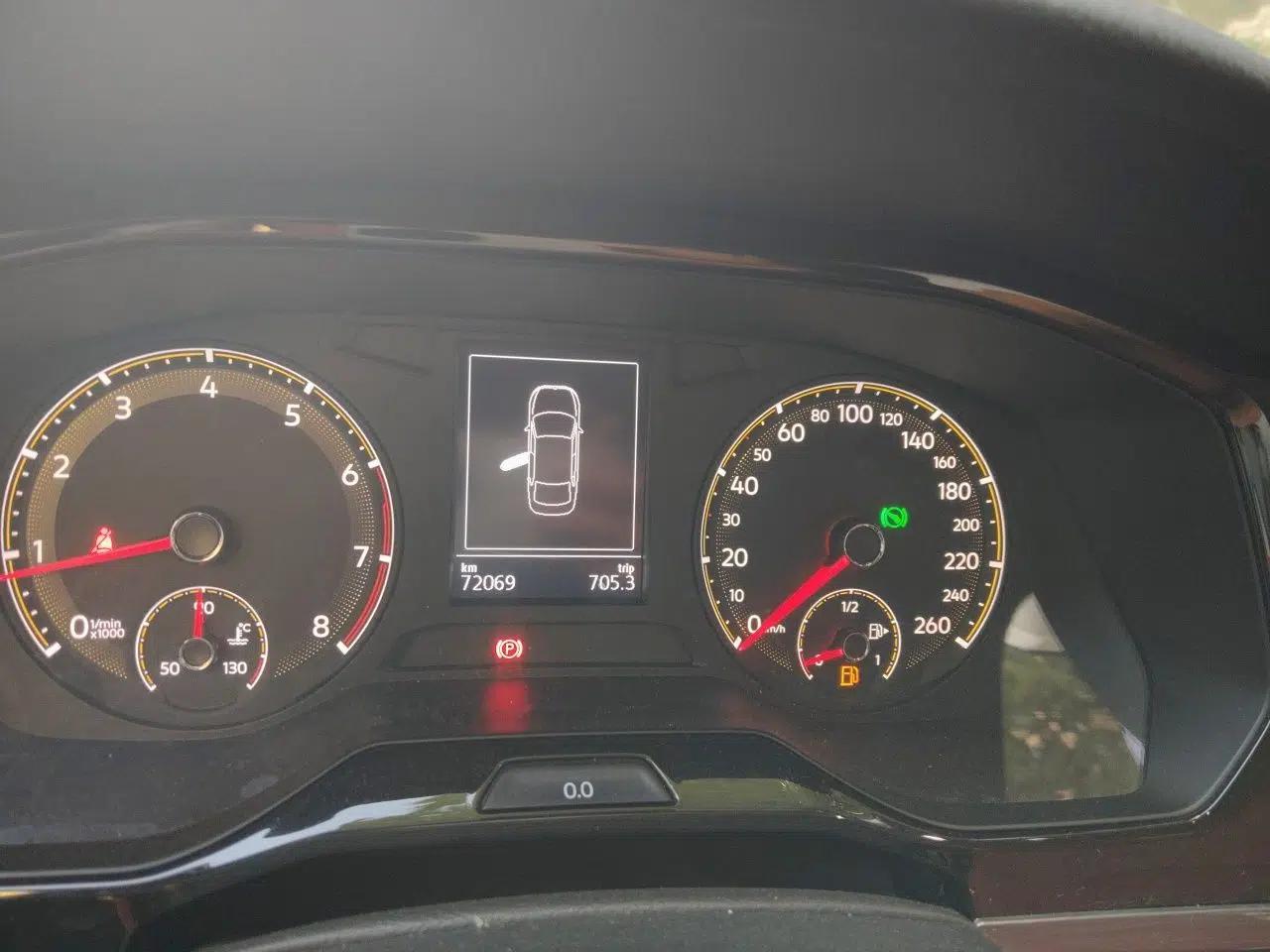 Volkswagen Bora 2021 1.5L Automatic Elite Smart Connect Edition — миниатюра 11