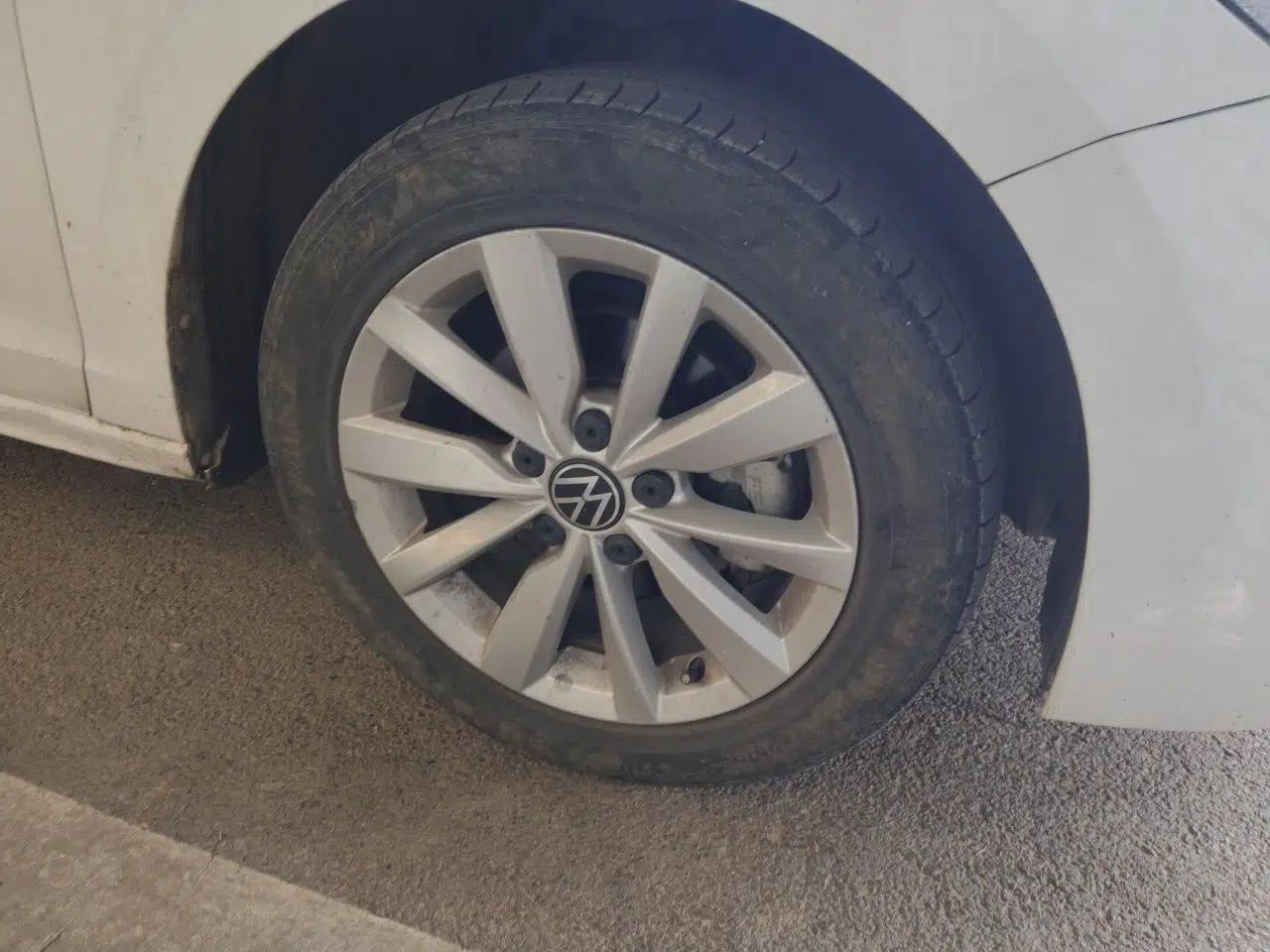 Volkswagen Bora 2021 1.5L Automatic Elite Smart Connect Edition — миниатюра 8