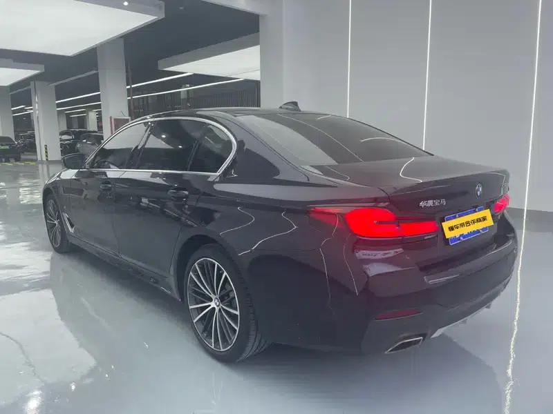 2023 BMW 5 Series 530Li Leading Edition M Sport Package — миниатюра 4