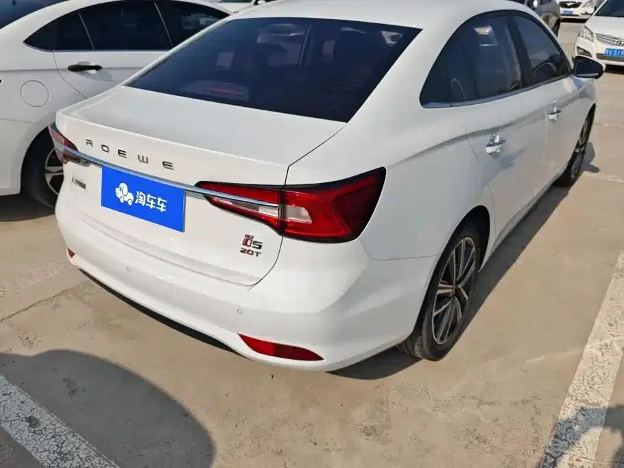 Roewe i5 2019 20T Automatic Intelligent Network Super Smart Edition — миниатюра 3
