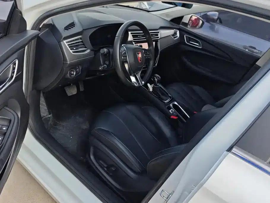 Roewe i5 2019 20T Automatic Intelligent Network Super Smart Edition — миниатюра 9