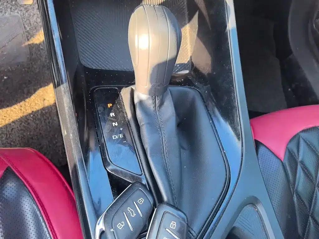 Roewe i5 2021 Facelift 1.5L CVT Diamond Edition — миниатюра 14