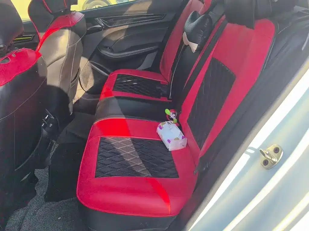 Roewe i5 2021 Facelift 1.5L CVT Diamond Edition — миниатюра 17