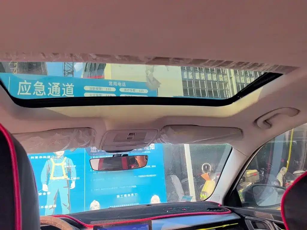 Roewe i5 2021 Facelift 1.5L CVT Diamond Edition — миниатюра 18