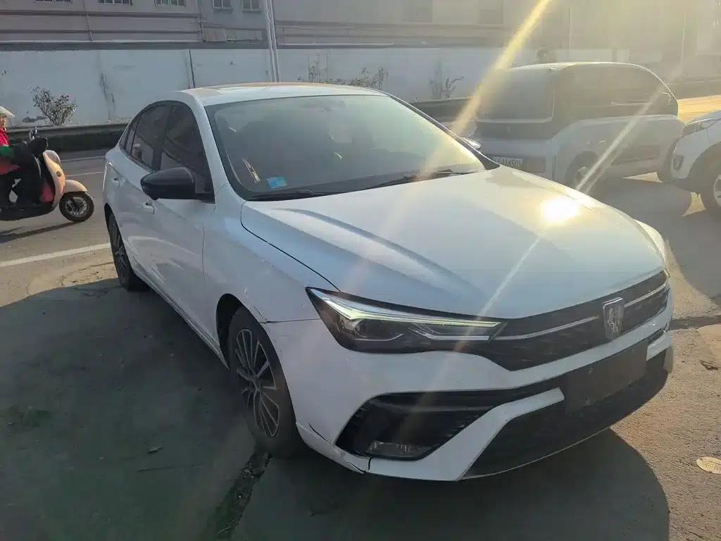 Roewe i5 2021 Facelift 1.5L CVT Diamond Edition — миниатюра 4