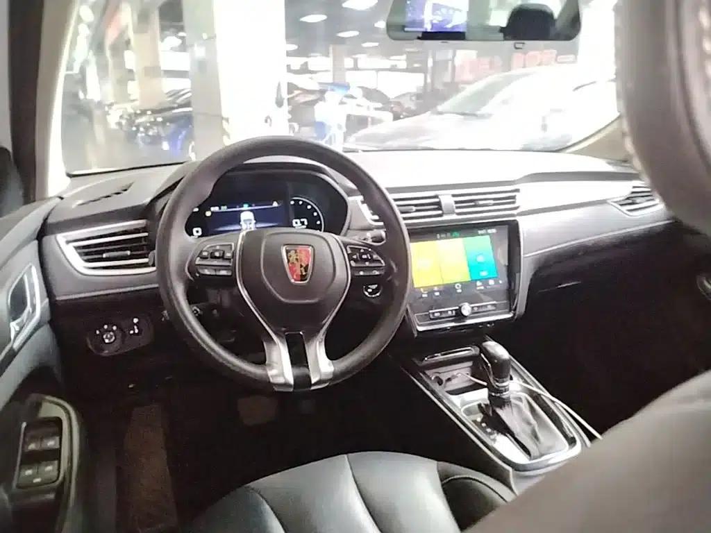 Roewe i5 2020 1.5L Automatic 4G Connected Leading Flagship Edition — миниатюра 11