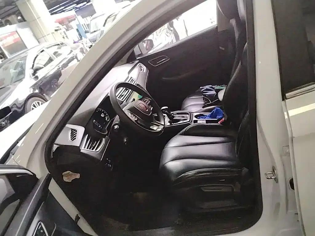 Roewe i5 2020 1.5L Automatic 4G Connected Leading Flagship Edition — миниатюра 16