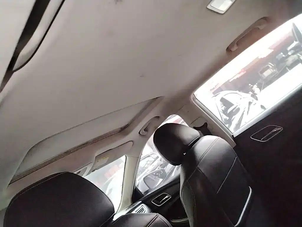 Roewe i5 2020 1.5L Automatic 4G Connected Leading Flagship Edition — миниатюра 18