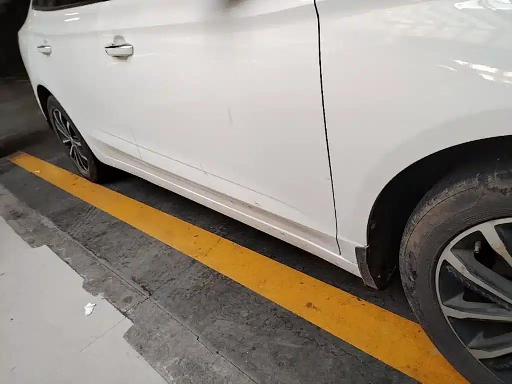 Roewe i5 2020 1.5L Automatic 4G Connected Leading Flagship Edition — миниатюра 21