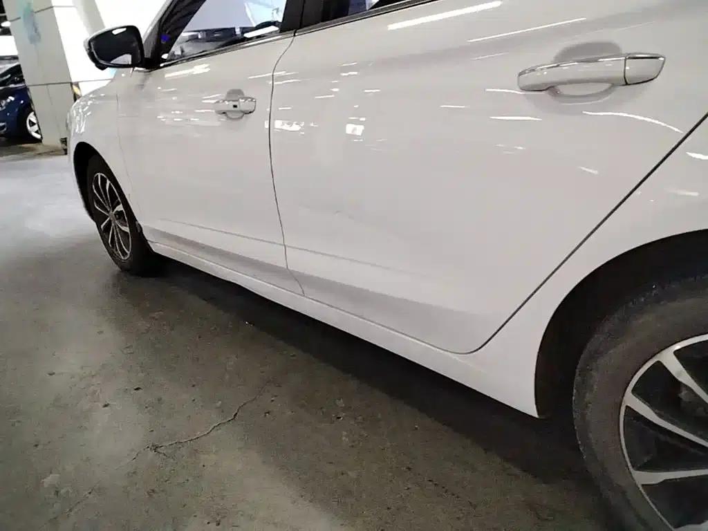 Roewe i5 2020 1.5L Automatic 4G Connected Leading Flagship Edition — миниатюра 22