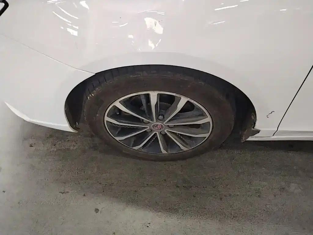 Roewe i5 2020 1.5L Automatic 4G Connected Leading Flagship Edition — миниатюра 23