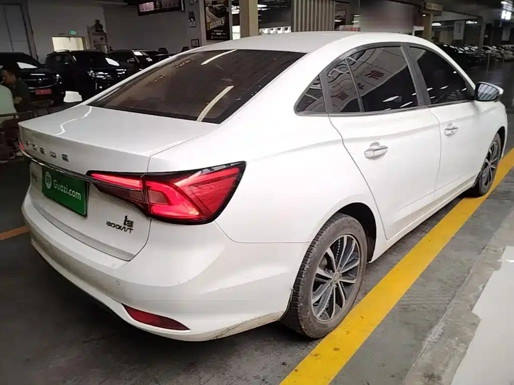 Roewe i5 2020 1.5L Automatic 4G Connected Leading Flagship Edition — миниатюра 7