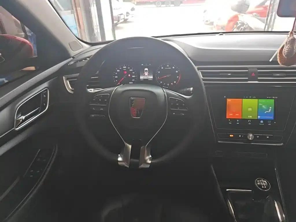 Roewe i5 2019 1.5L Manual 4G Connected Flagship Edition — миниатюра 11