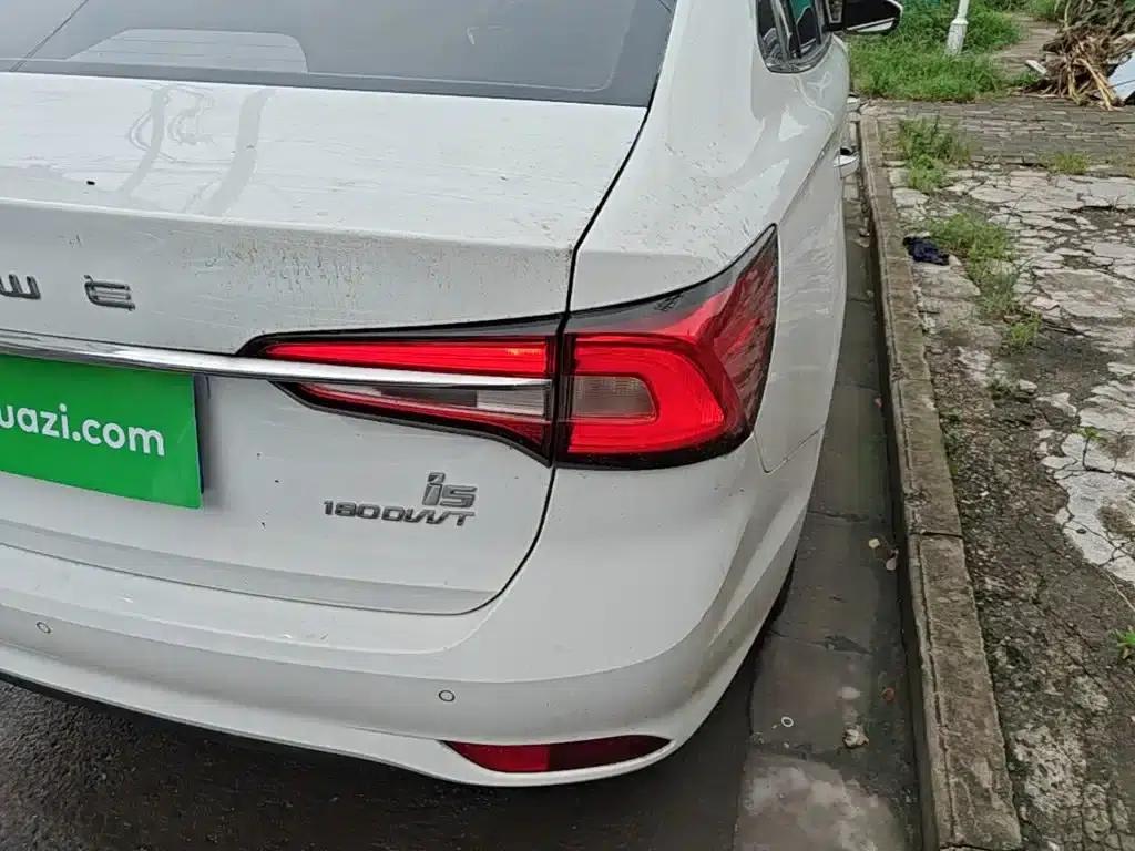 Roewe i5 2020 1.5L Automatic 4G Connected Leading Flagship Edition — миниатюра 8