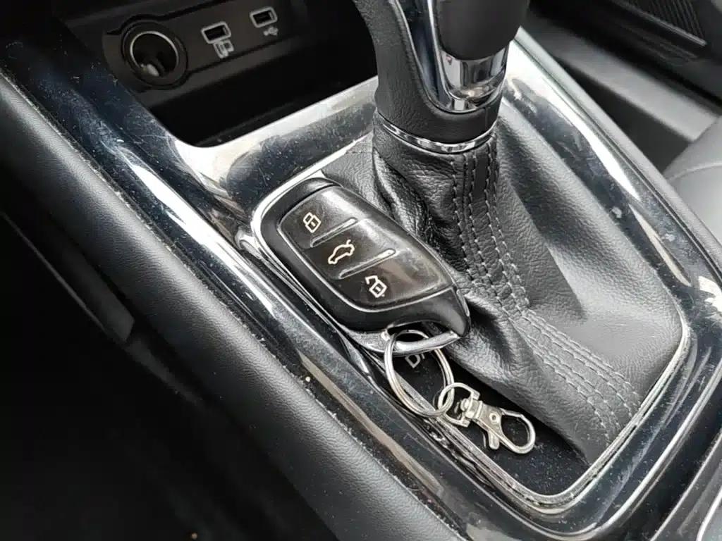 Roewe i5 2020 1.5L Automatic 4G Connected Leading Flagship Edition — миниатюра 9