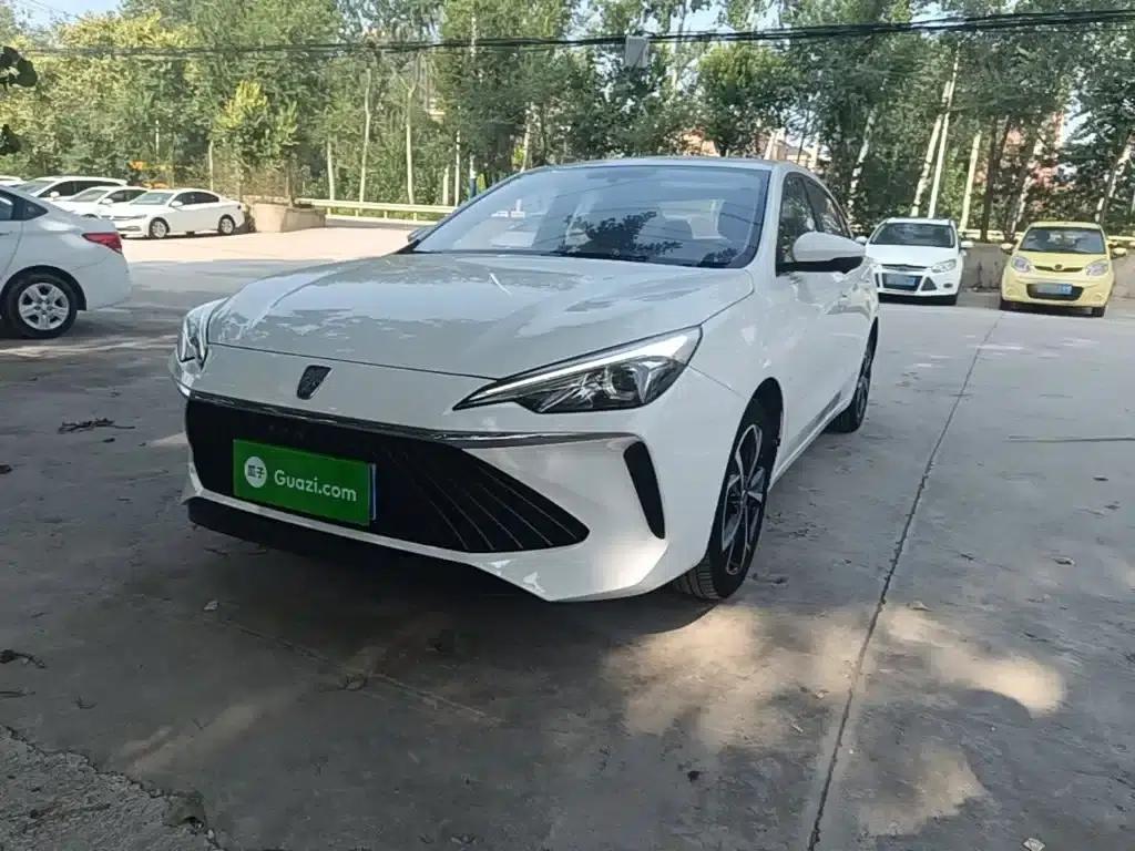 Roewe i5 2023 1.5L CVT Premium Edition — миниатюра 1