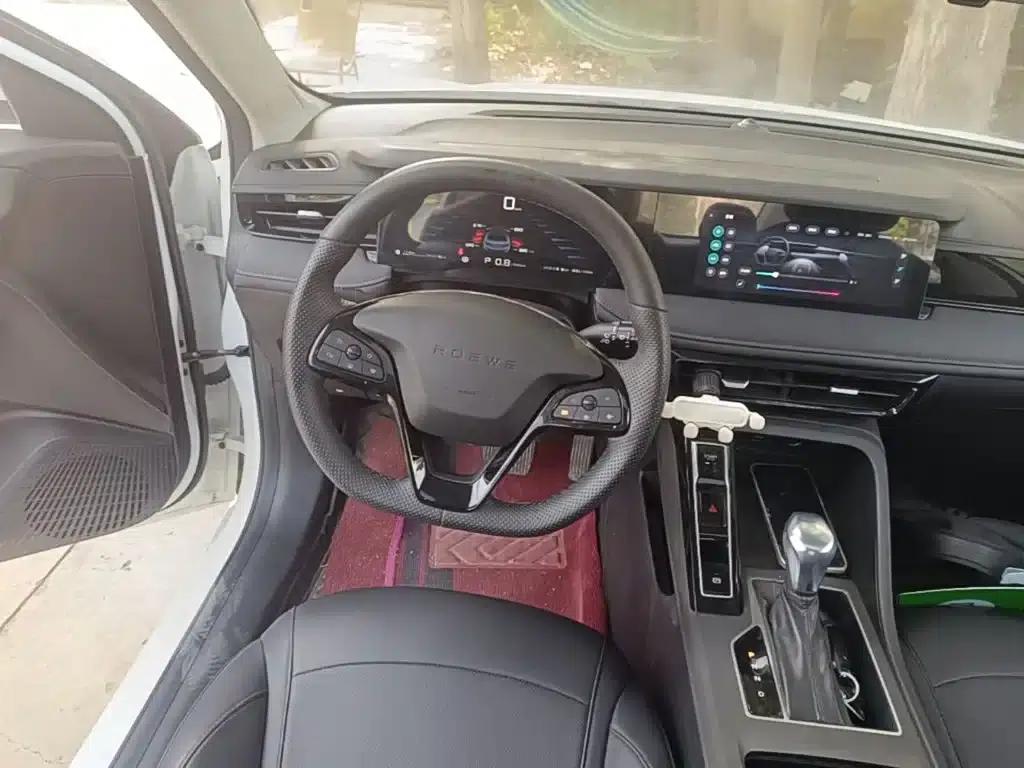 Roewe i5 2023 1.5L CVT Premium Edition — миниатюра 11