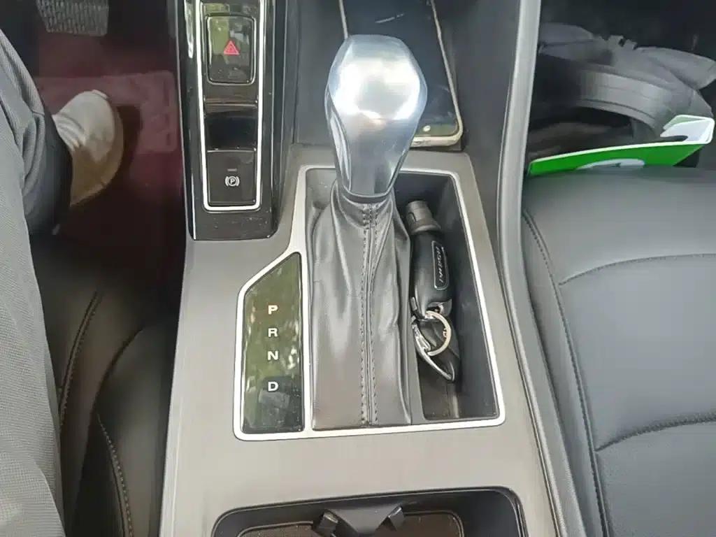 Roewe i5 2023 1.5L CVT Premium Edition — миниатюра 14