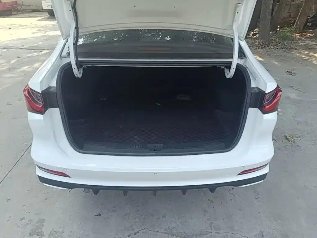 Roewe i5 2023 1.5L CVT Premium Edition — миниатюра 19