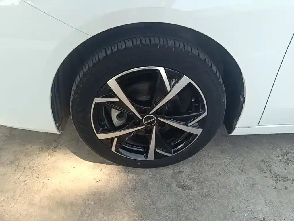 Roewe i5 2023 1.5L CVT Premium Edition — миниатюра 23