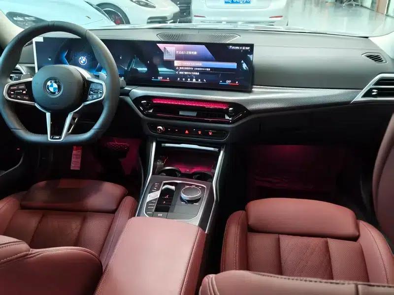 BMW 3 Series 2025 330Li 50th Anniversary Limited Edition — миниатюра 12