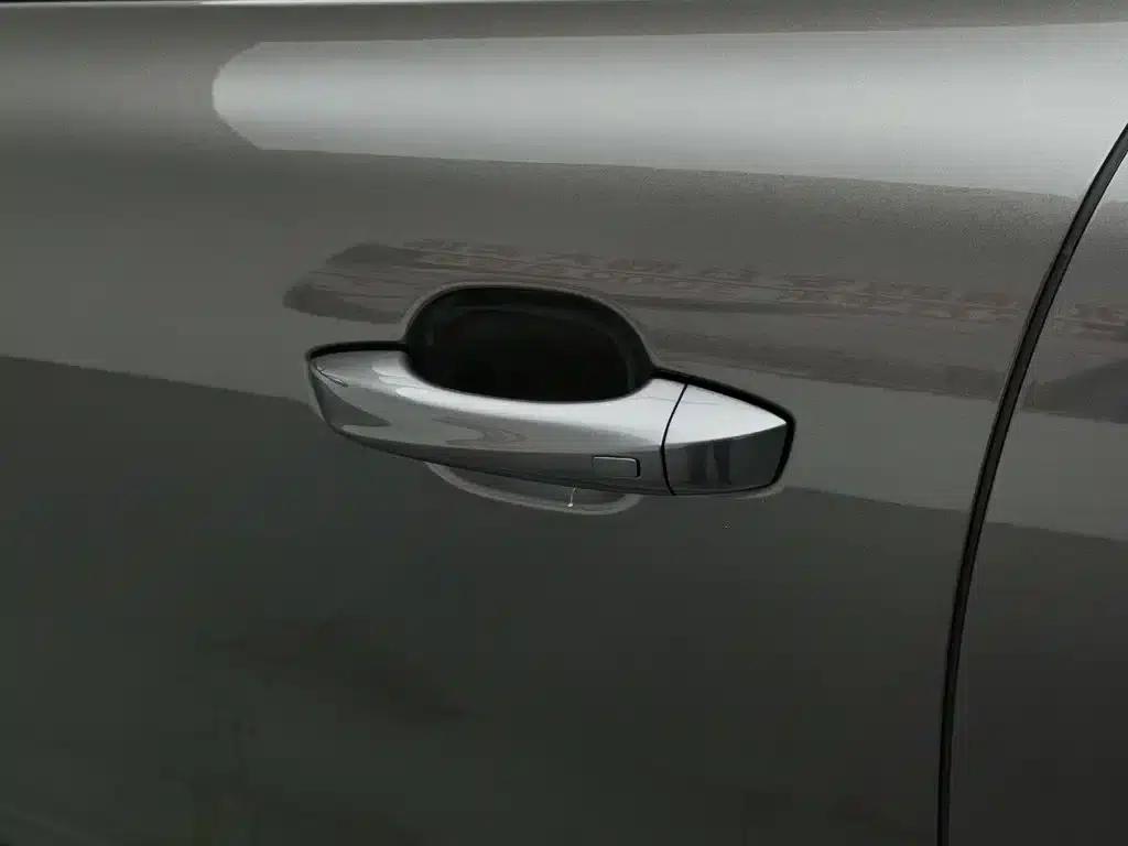 Roewe D7 2023 DMH 125km Flagship Edition — миниатюра 18