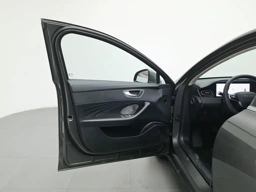 Roewe D7 2023 DMH 125km Flagship Edition — миниатюра 8