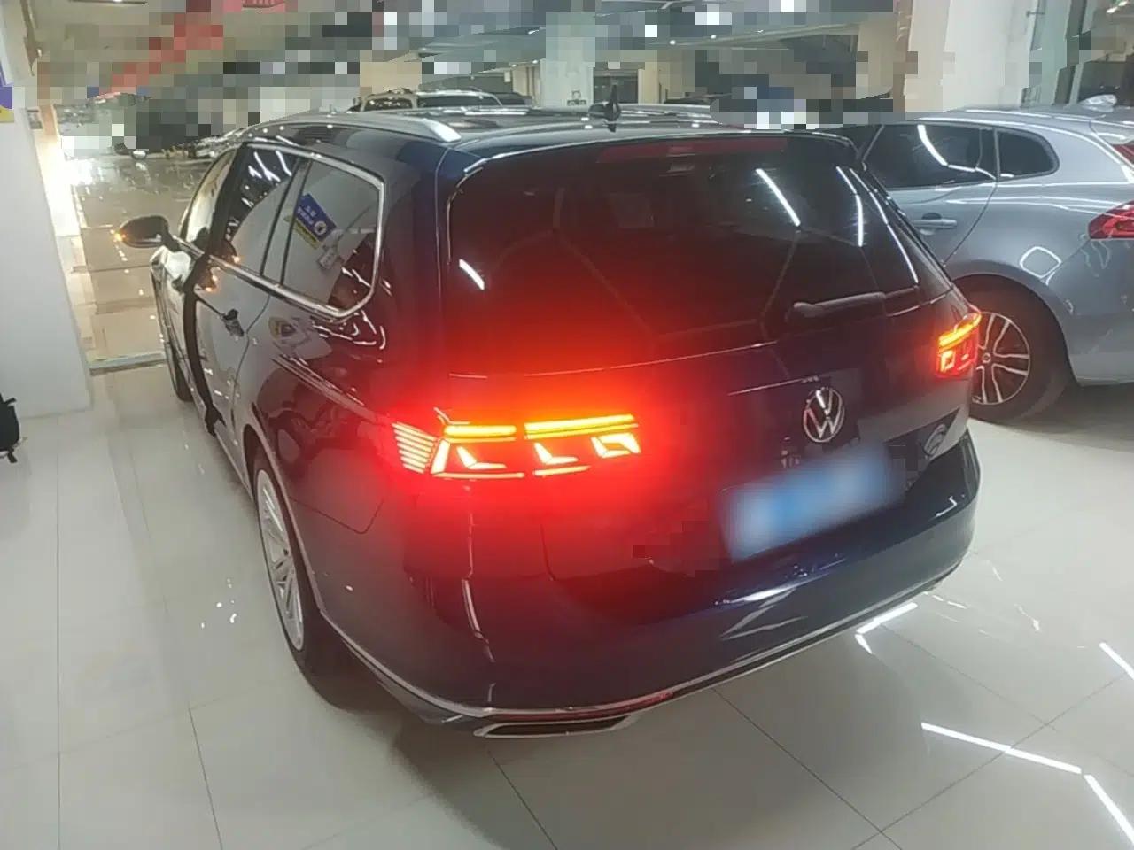 Volkswagen Variant 2021 2.0T Comfort Edition — миниатюра 4