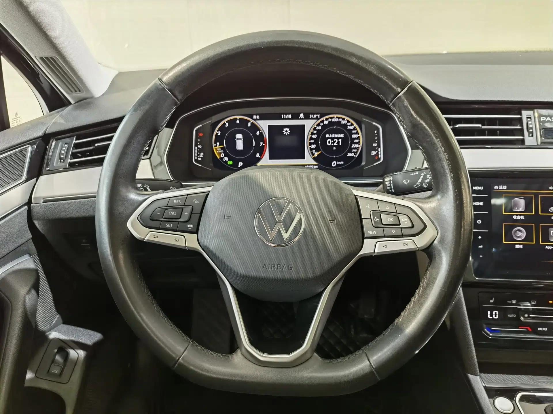 Volkswagen Variant 2021 2.0T Comfort Edition — миниатюра 36