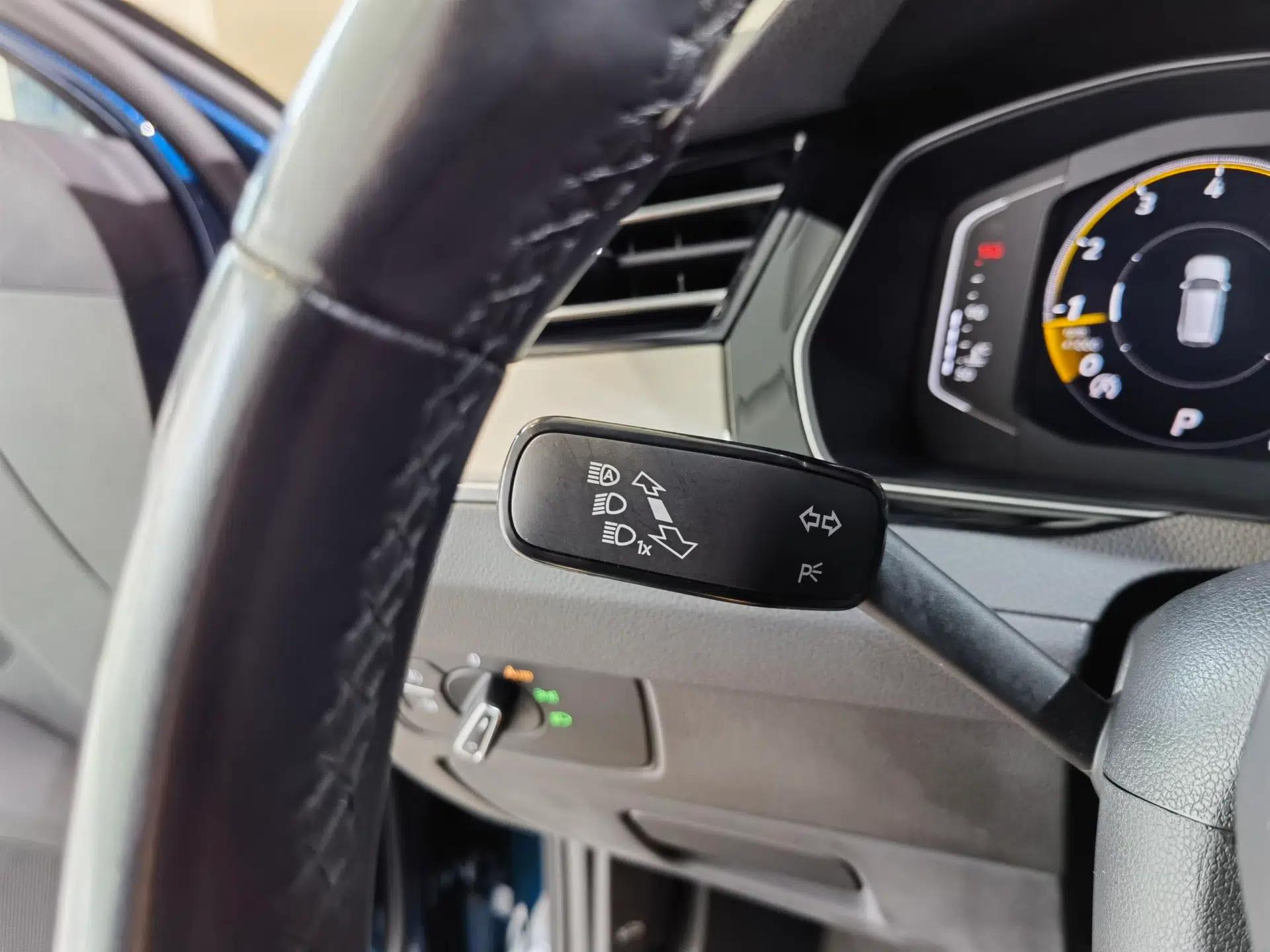 Volkswagen Variant 2021 2.0T Comfort Edition — миниатюра 40