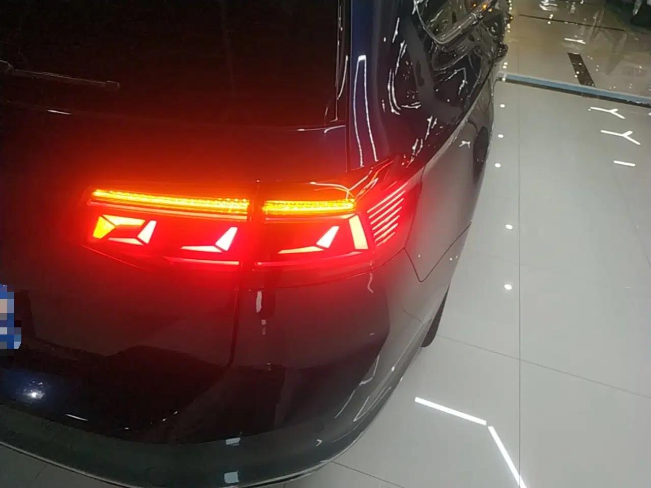 Volkswagen Variant 2021 2.0T Comfort Edition — миниатюра 9