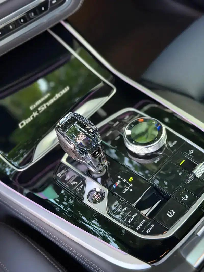BMW X7 2020 xDrive M50i Midnight Edition — миниатюра 24