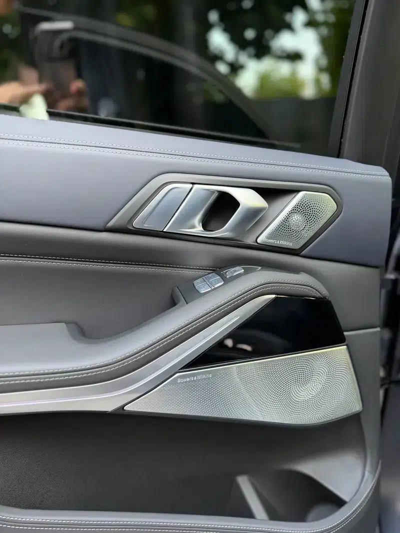 BMW X7 2020 xDrive M50i Midnight Edition — миниатюра 8