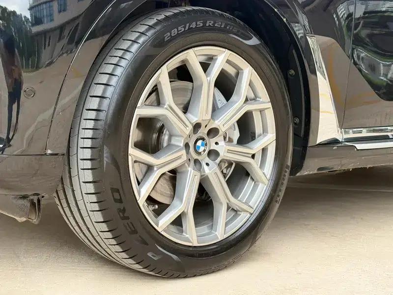 BMW X7 2022 xDrive40i Luxury Package — миниатюра 7